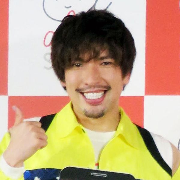 ゴッドタン婚の舞台裏 Exit りんたろー 半同棲撮 の3カ月前 周囲を驚かせた本郷杏奈の 結婚宣言 文春オンライン 8月23日 人気お笑いコンビ Exitのりんた ｄメニューニュース Nttドコモ