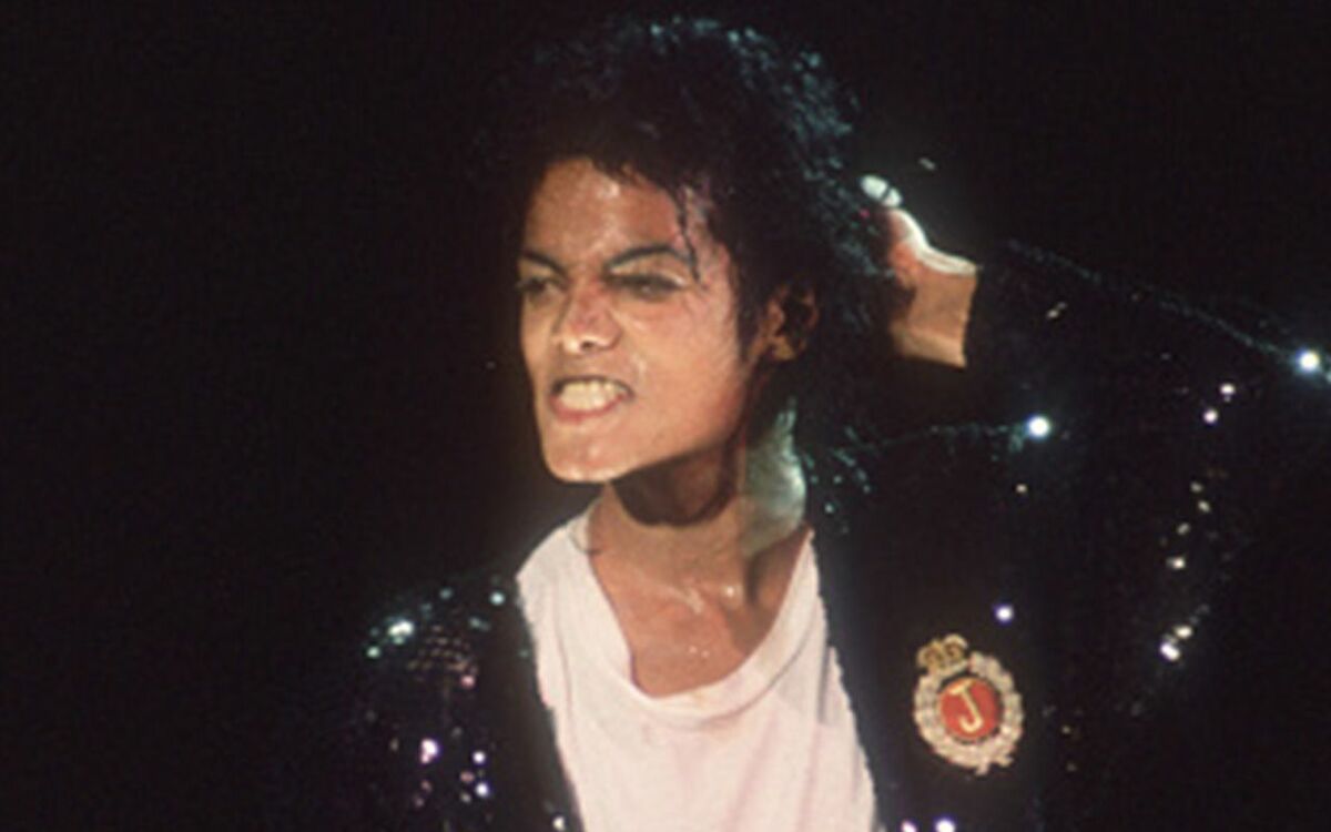 『バッド』のツアーなのに「バッド」はレア? 1987年横浜スタジアムで体験した“生マイケル・ジャクソン”の衝撃 | キングの誕生を、目撃せよ。 | 文春オンライン