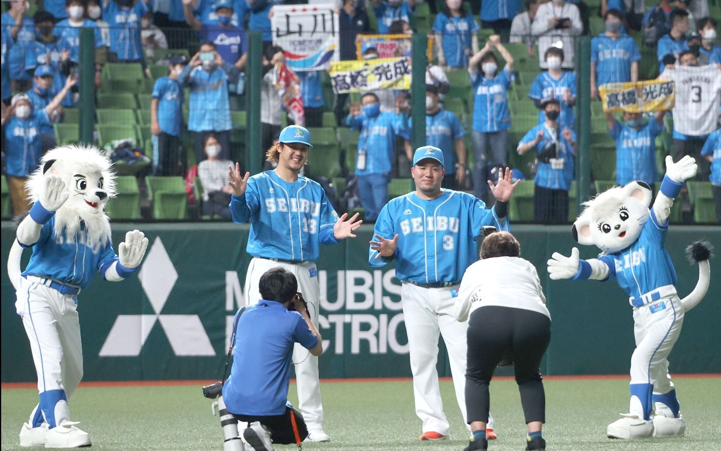 やっぱりライオンズの3番といえば！ やっぱりライオンズの3番といえば！ 西武、山川が背番号「3」に