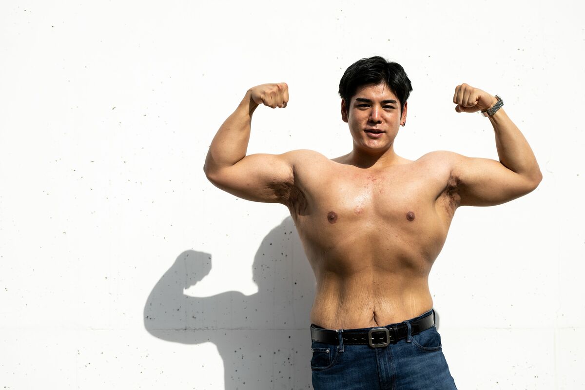 知らない人から デブ と言われ 僕が歩いているとみんな道を開ける 140キロあった男性 31 が語る 痩せて変わったこと 文春オンライン