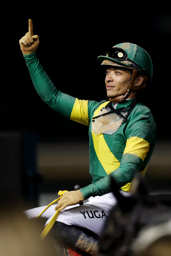 写真]《桜花賞2年連続勝利！》「この下手くそが！」わずか10日で競馬
