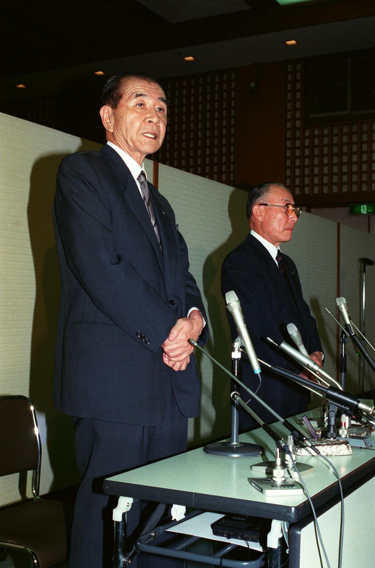 [写真](3ページ目)「僕がここにいること、誰にも言わないでね」杉良太郎（79）が「住銀の天皇」磯田一郎と最後に会った“意外な場所” 