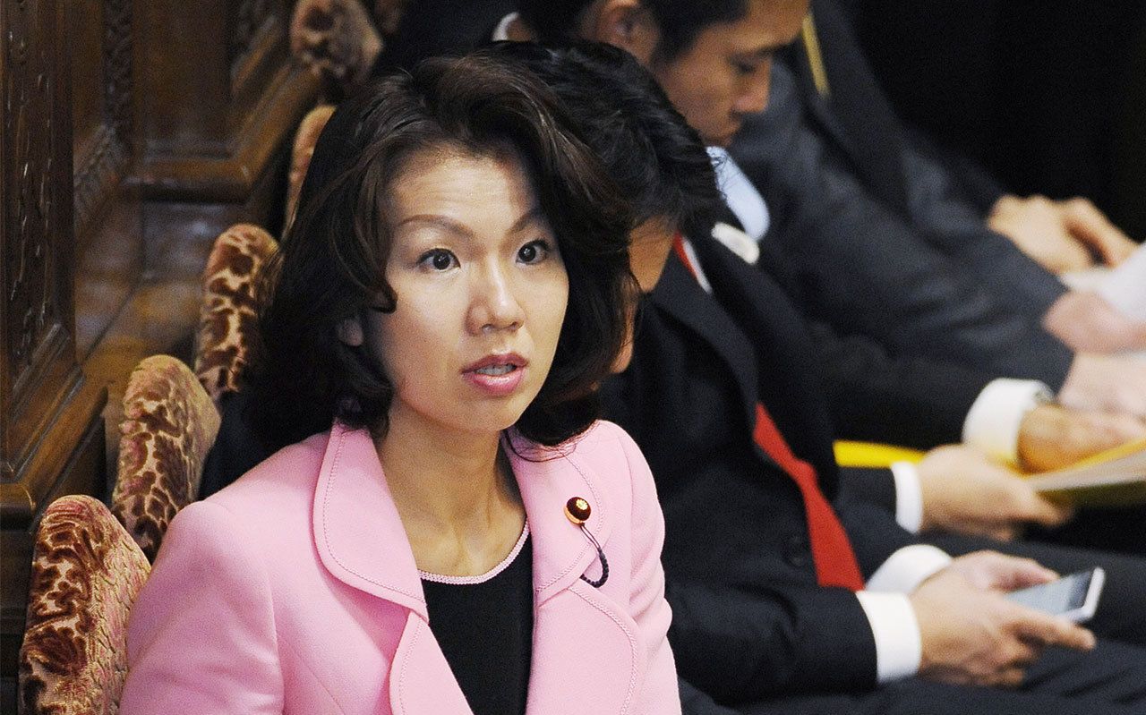 豊田真由子議員、騒動後初告白！「議員活動を続ける」と明言 | 文春オンライン