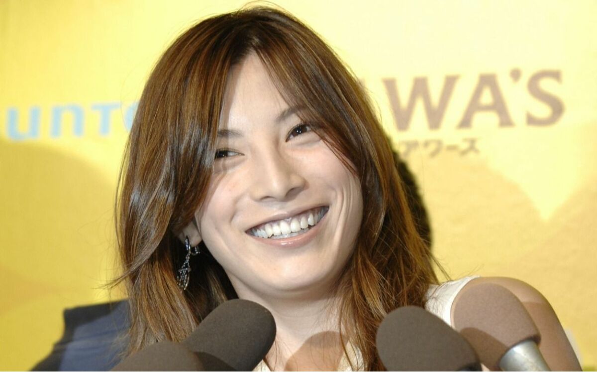 脱げるカラダになる」“手ブラ衝撃ヌードから11年”加藤あい(41)が再び