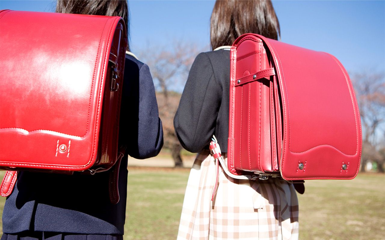 小学生 人気 女子の服でオナニー