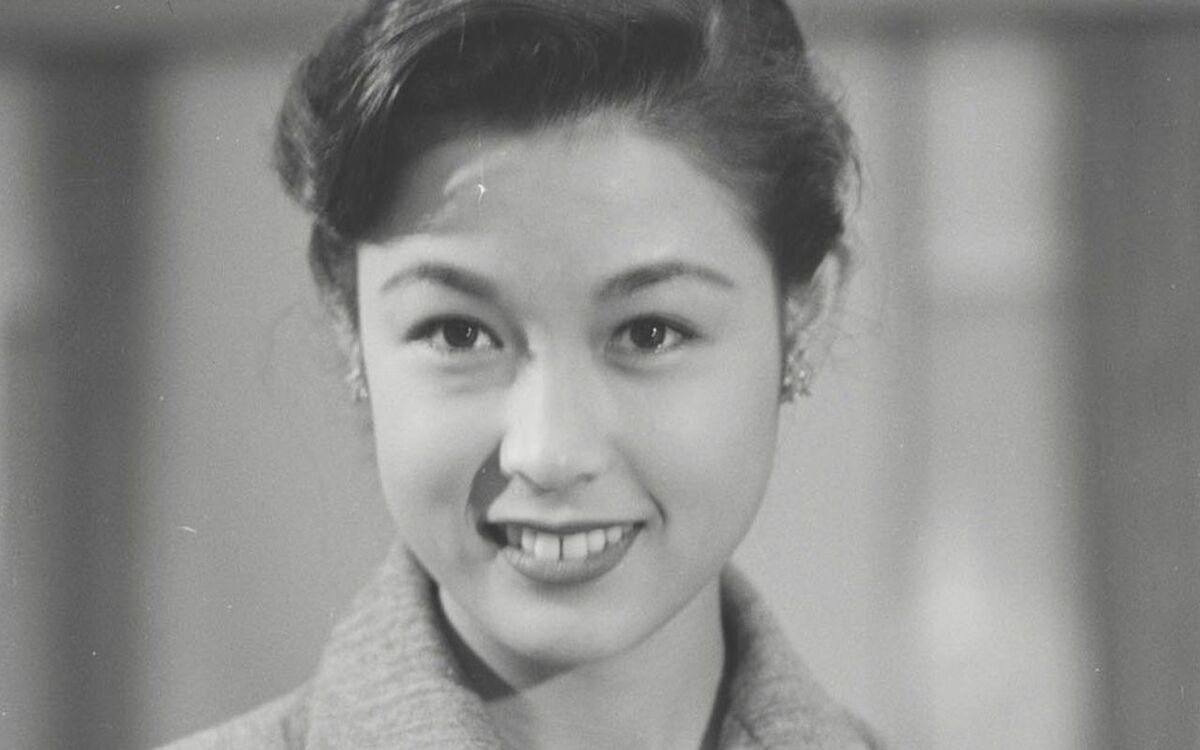 何度も繰り返し観たくなる、まるで飲み飽きないブルゴーニュのような、若尾文子(1933~)ってどんな人?【お正月に観たい伝説の映画スター】 | 文春オンライン
