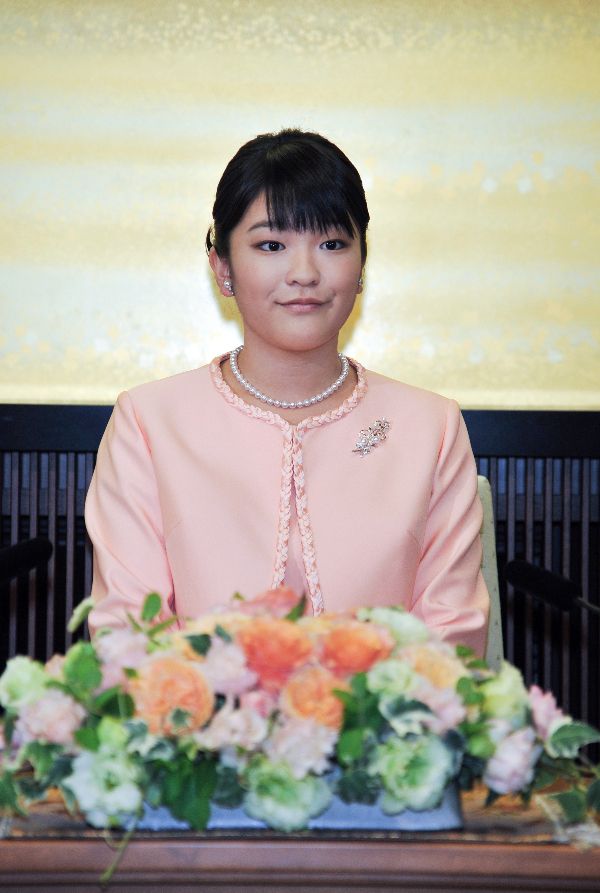[写真](4ページ目)小室圭さんに出会うまでの眞子さま 出会ってからの眞子さま | 文春オンライン