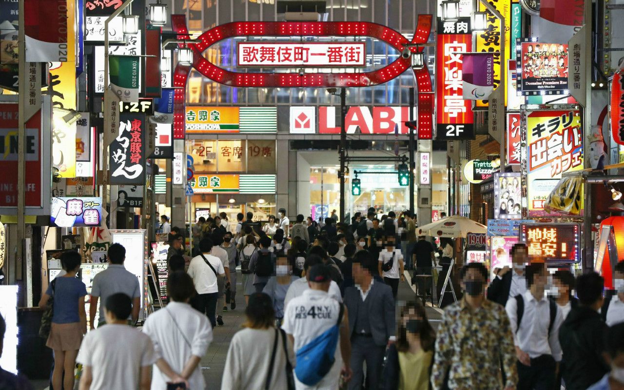 増える 生け贄 殴る蹴るの暴行で血祭りに 新宿歌舞伎町 スカウト狩り 異常事態はなぜ起きた 文春オンライン