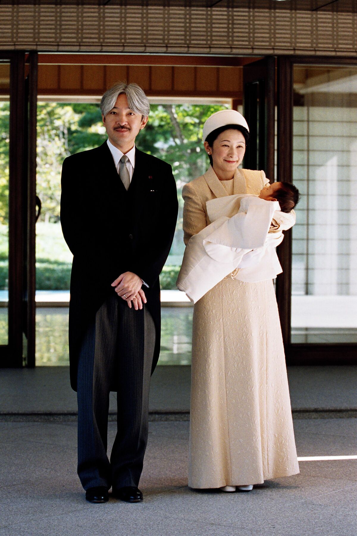 饗宴 の 儀 紀子 さま ドレス