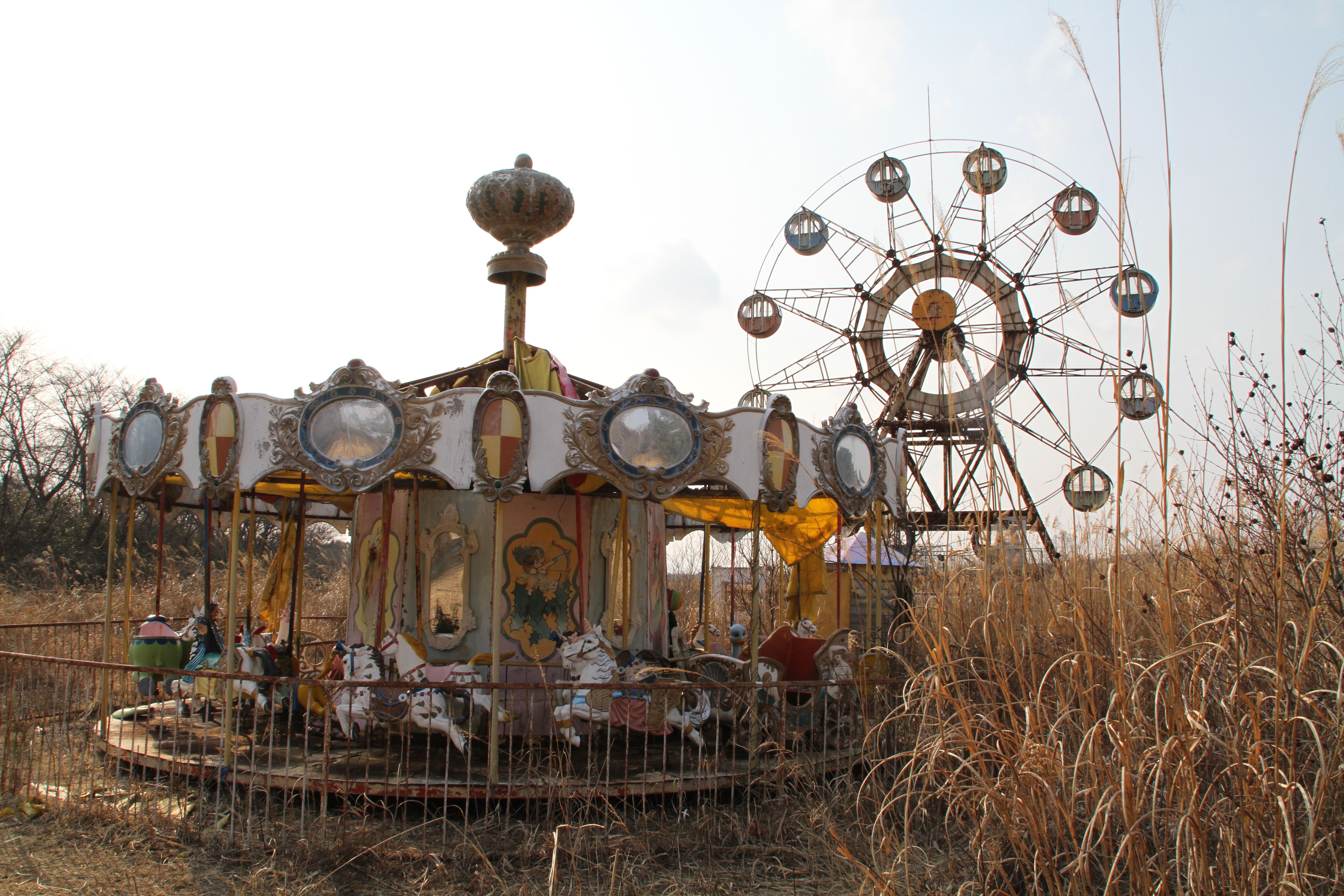 [写真](24ページ目)閉園から20年…廃墟遊園地「化女沼レジャーランド」が辿った“数奇な運命”の全貌 文春オンライン
