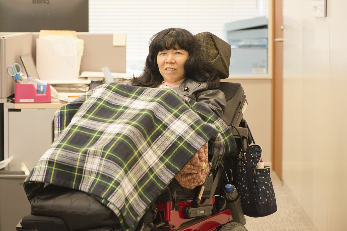 [写真]校長と対立「退学させますよ」れいわ・木村英子議員の壮絶すぎる女子高生時代 | 文春オンライン