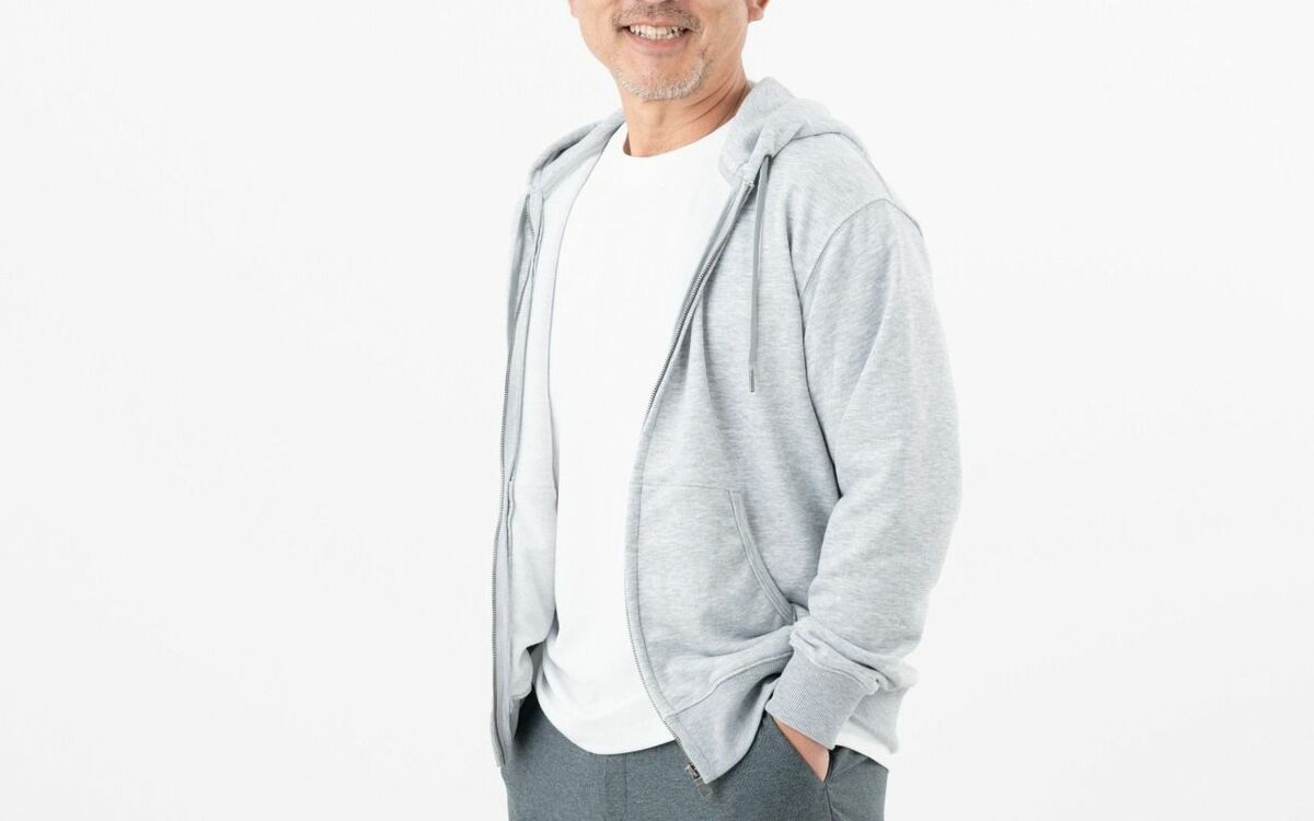 「40歳でパーカーはおかしい」→堀江貴文とひろゆきが返した“まっとうな意見”とは…「パーカーおじさん論争」の先にあった意外な展開 | 文春オンライン