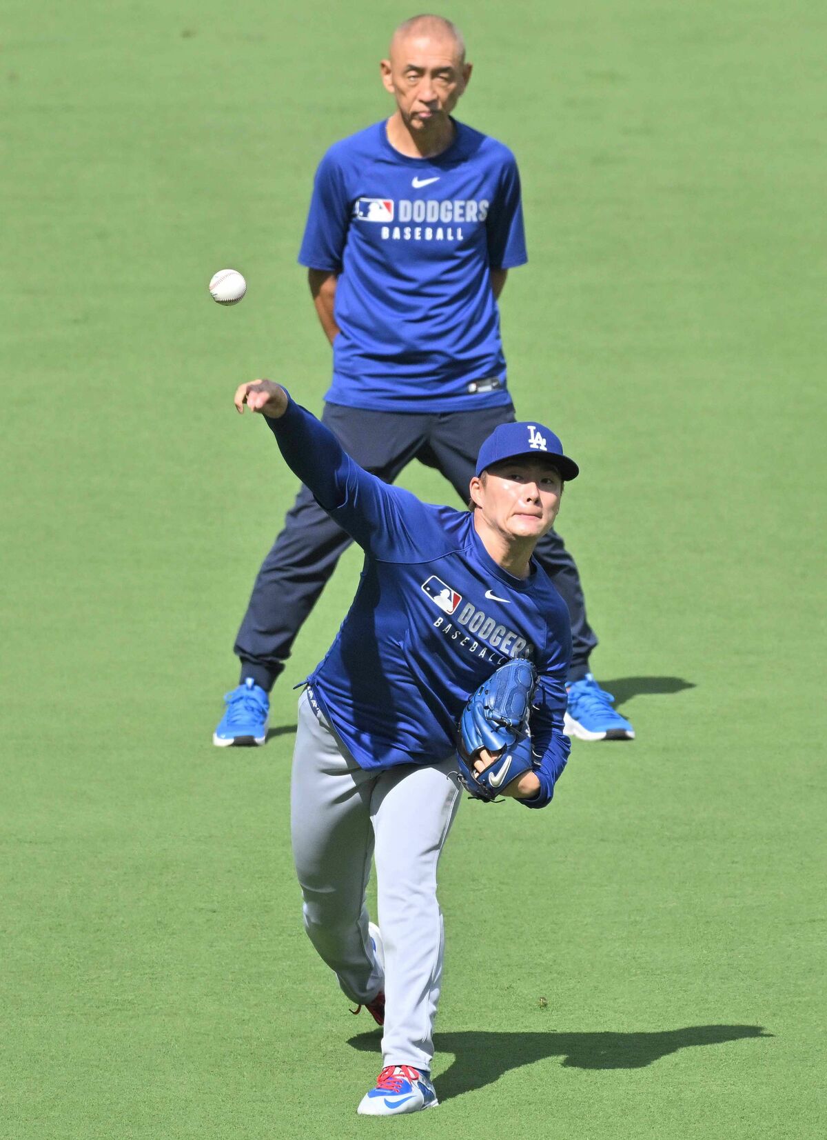 [写真](2ページ目)ドジャース山本由伸・緊急独占60分インタビュー 本人が明かす「中0日登板を実現させた矢田修との8年間」「『変わったことを ...