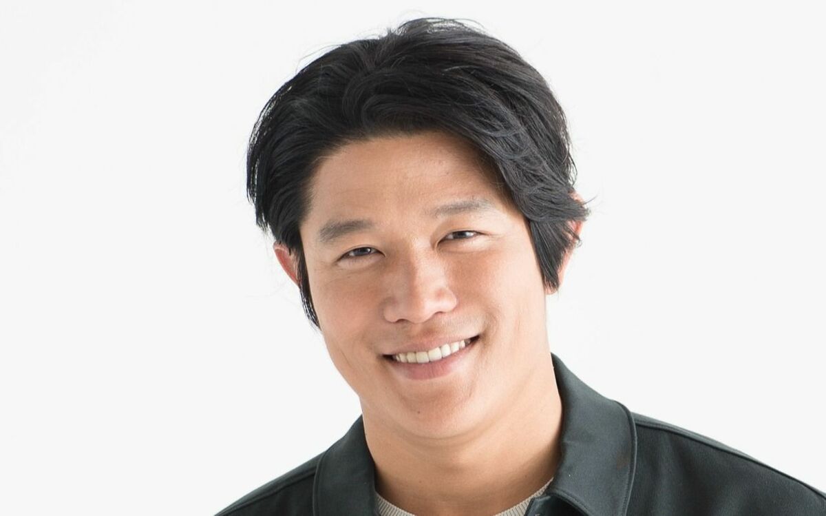 鈴木 亮平 年齢