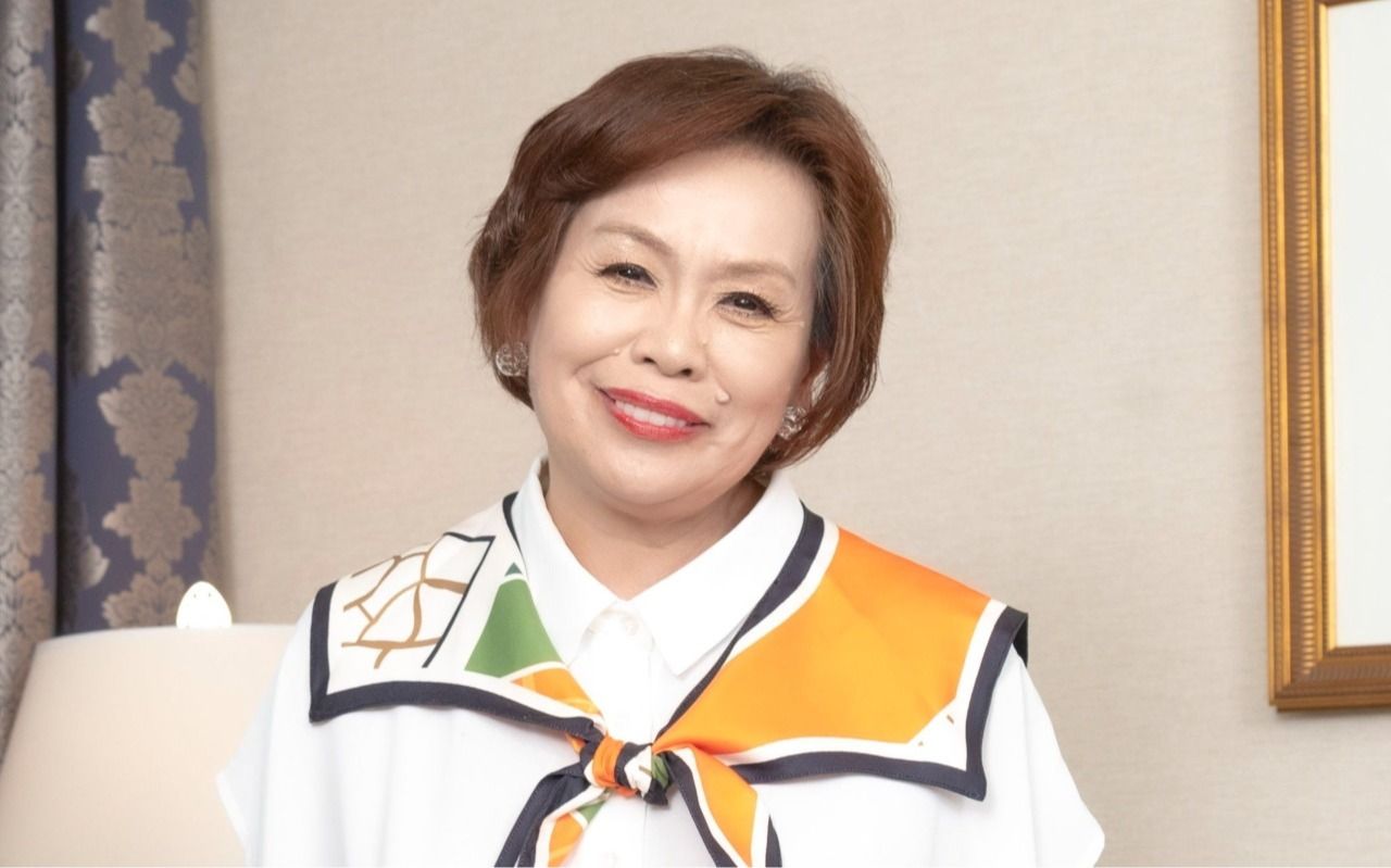 上沼恵美子が語る「人生振り返ってみて、何がつらかったか、子育てです」小学校でのイジメ、息子が“仕事を辞めたい”と… | 文春オンライン