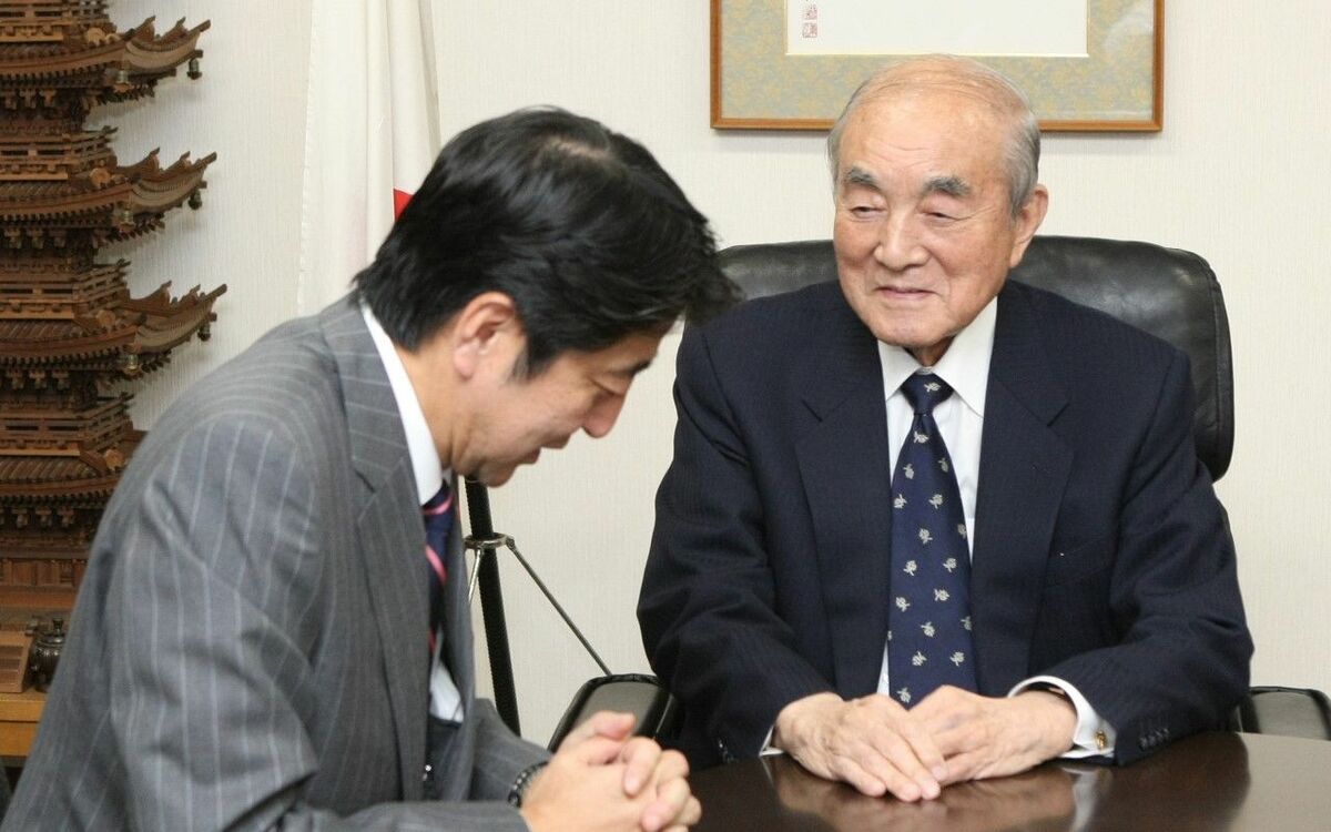 2ページ目)中曽根康弘101歳大往生 安倍晋三と似て非なる首相像を知る