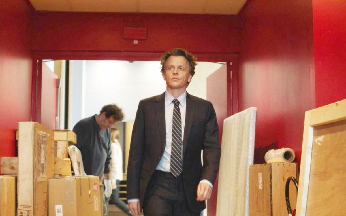 工場労働者が母親と暮らす住宅の壁に…」思わぬところで発見された名画