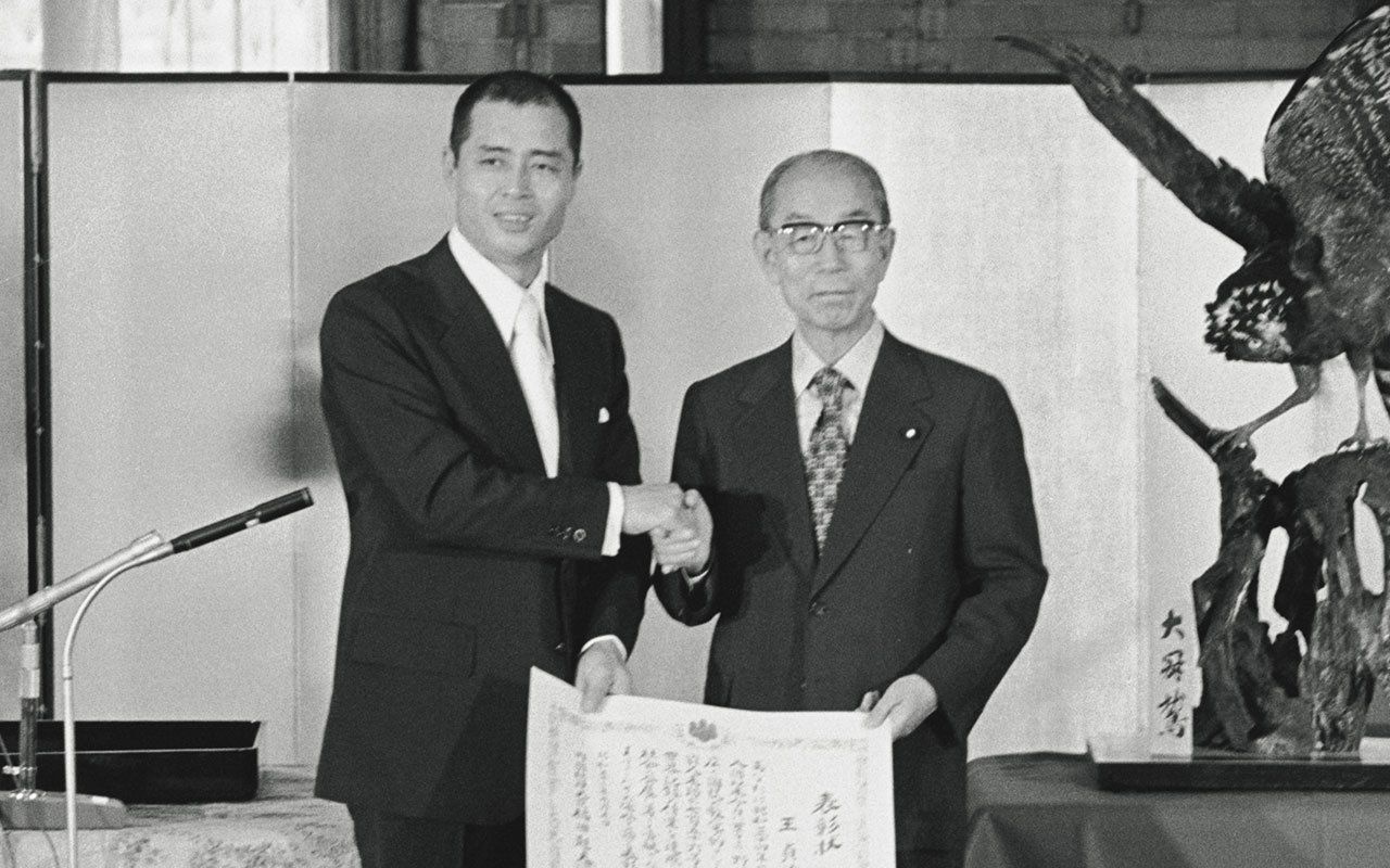 ご存知ですか？ 9月5日は王貞治が初の国民栄誉賞を受賞した日です