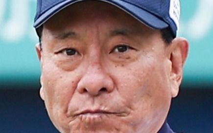 元モデル妻との間に3人の子ども、キッチンカーを経営する実業家の一面も…「イケジャマ」池山隆寛監督(60)の「ブンブン指導術」 | 文春オンライン