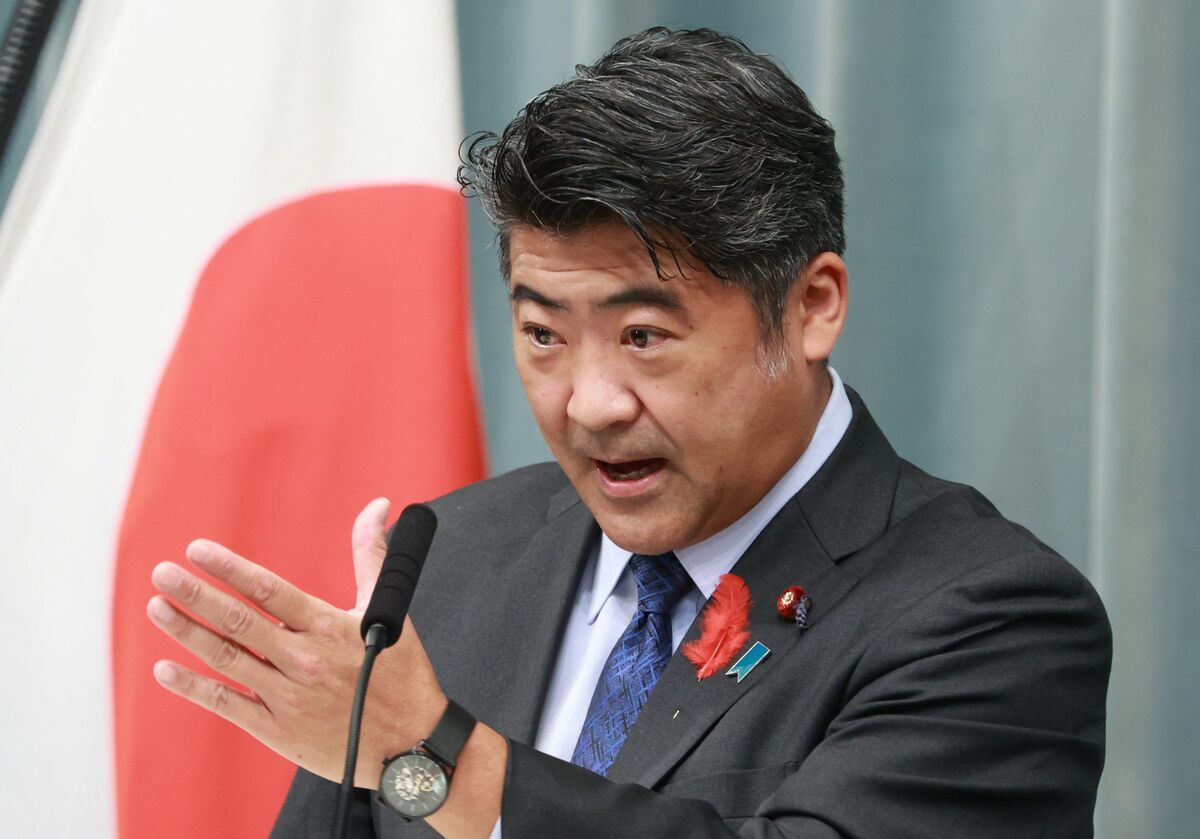 [写真]《「政治的に厄介な問題には我関せず」の官邸官僚とは？》防衛増税で窮地に追い込まれた財務省の“急所” 文春オンライン