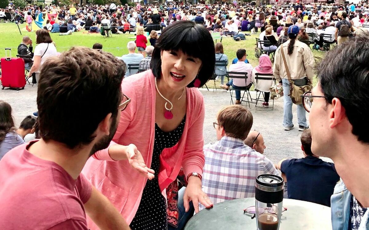 アメリカ生活を経験した作家・岡田光世が教える、外国人に通じる“ジャパニーズ・イングリッシュ”とは「ネイティブも真似できない」 文春オンライン