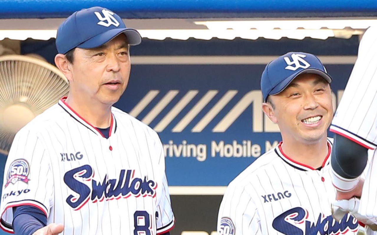突然の 進退伺 報道 ヤクルト小川淳司監督の 気遣い と 優しさ について 文春オンライン