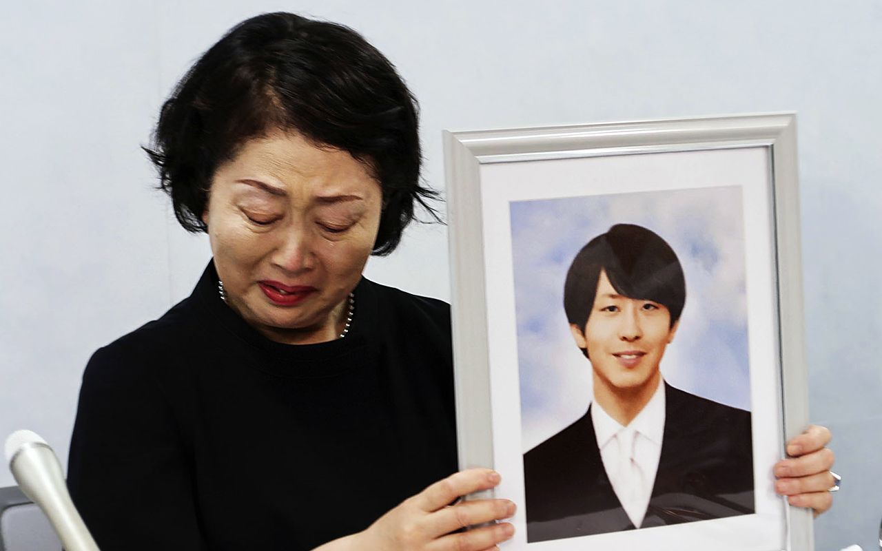 神戸26歳医師自殺　実兄の告発「院長が葬儀で暴言を…」