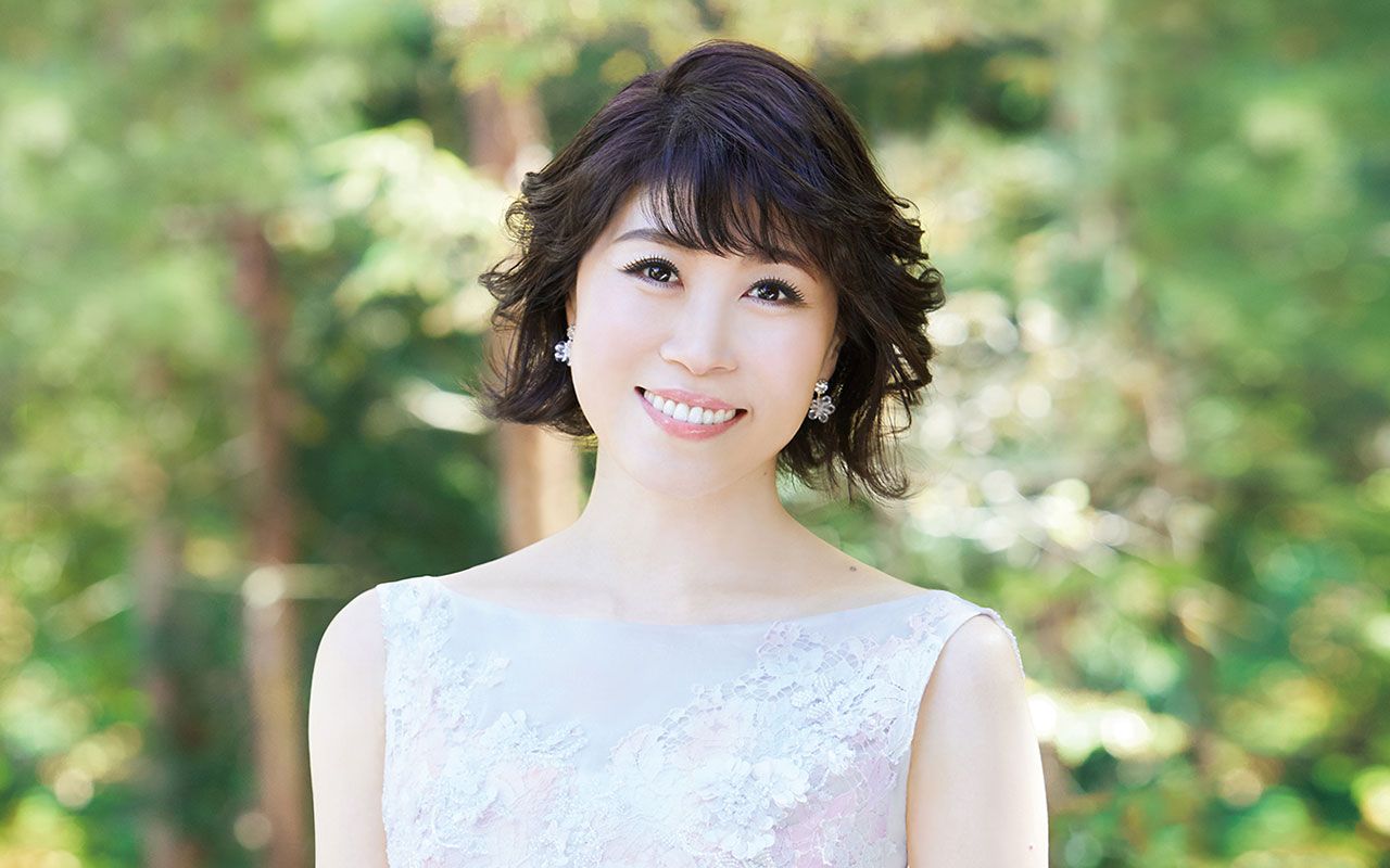 写真 1ページ目 ご当地ソングの女王 水森かおりが出会う全国の うた自慢 文春オンライン