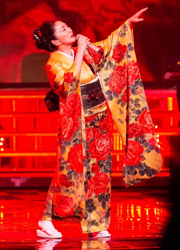 石川さゆり　ヌード 