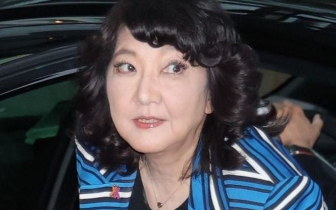 「不毛すぎる」「なぜこんなに不記載が…」片山さつき財務大臣の政治資金“不記載”に厳しい指摘相次ぐ | 文春オンライン