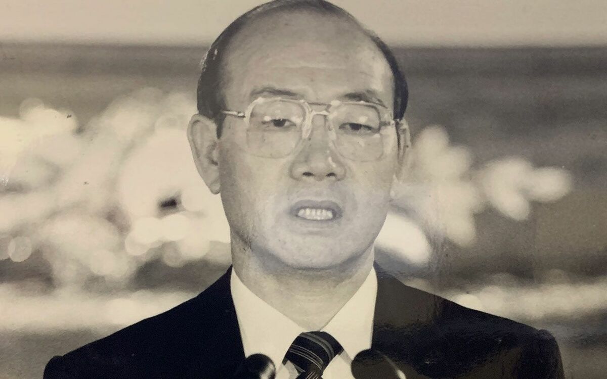 大韓民国大統領　 全斗煥 金メッキ　1984年　金ではありません。 4ページ目)全斗煥時代の韓国は本当に“暗黒”だったのか？ 事実を直視