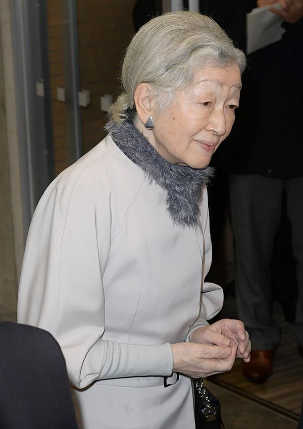 写真 1ページ目 おこもり徹底の美智子さま 雅子さまとの アピール力 の違い 文春オンライン