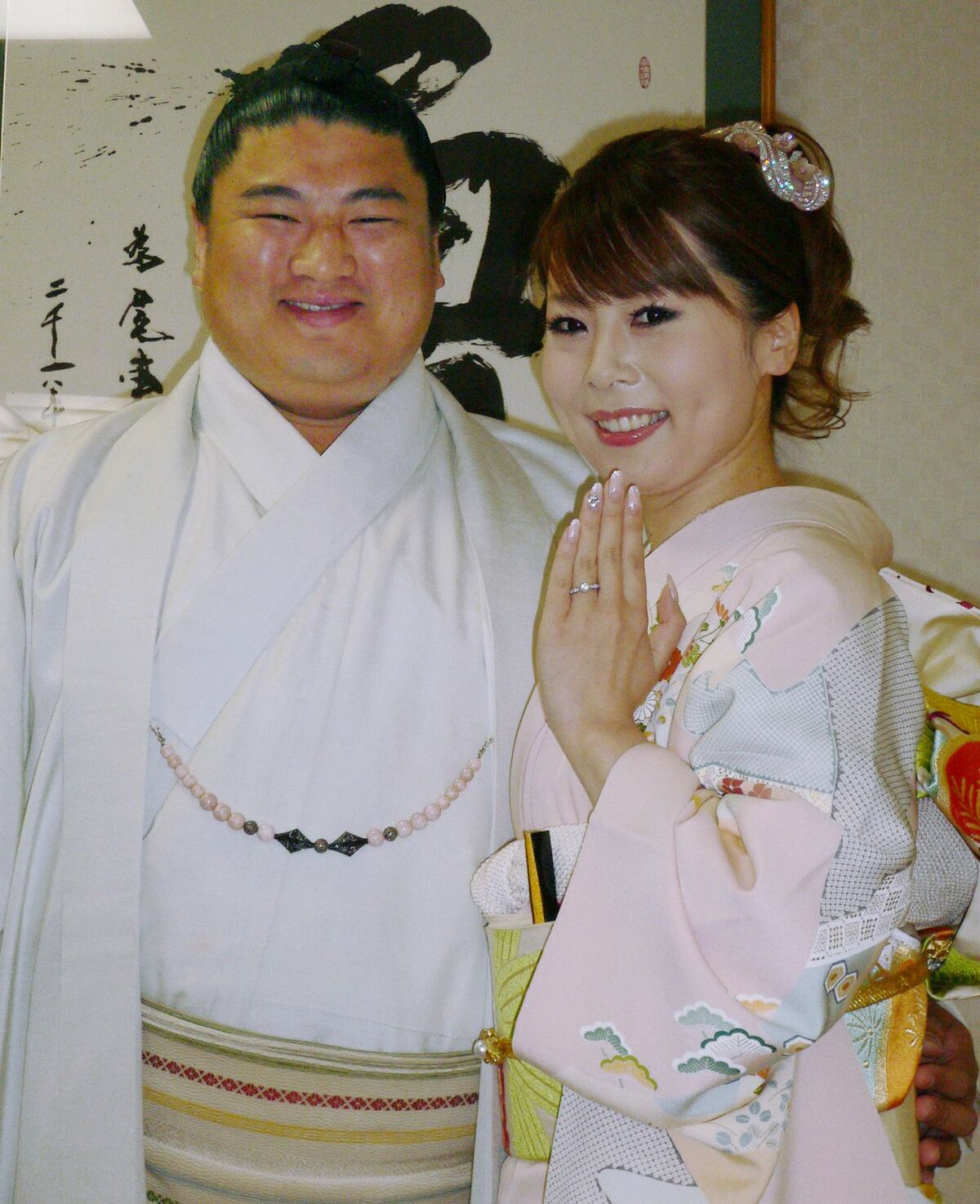 [写真]「ムヒ、目に入れたろか！」元関脇・嘉風のセレブ妻が“虐待逮捕”《長女が自ら被害を撮影》 | 文春オンライン