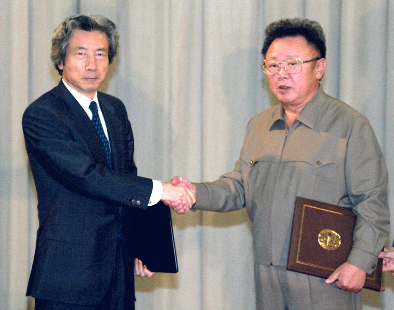 [写真](7ページ目)日朝会談いつやる論 読朝毎＆産経“読み比べ”で見えた「首相の事情」 文春オンライン