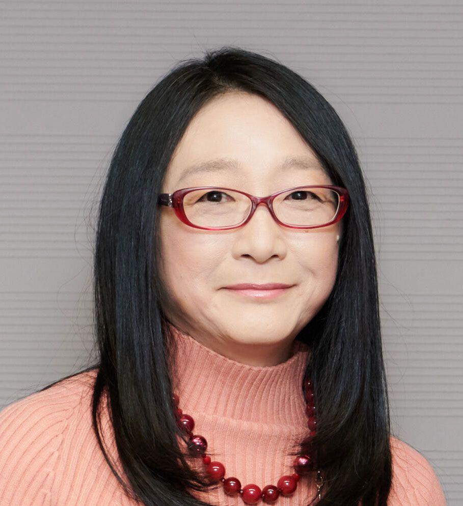 鴻巣 友季子