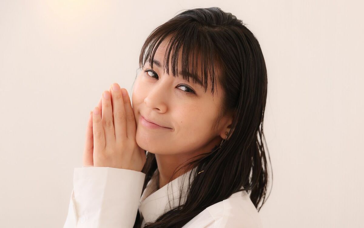 10kg増量では足りず「服にタオルを詰めて、肉に埋もれたように見せた」一体なぜ？ 元グラドル・小阪由佳（40）が明かす「激太り写真」衝撃の真相 | 文春オンライン