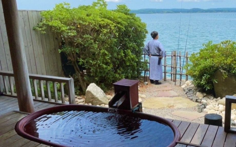 (3ページ目)部屋の露天風呂に浸かりながら釣りができる!? 和倉温泉「多田屋」での“釣り旅”が天国すぎた | 文春オンライン