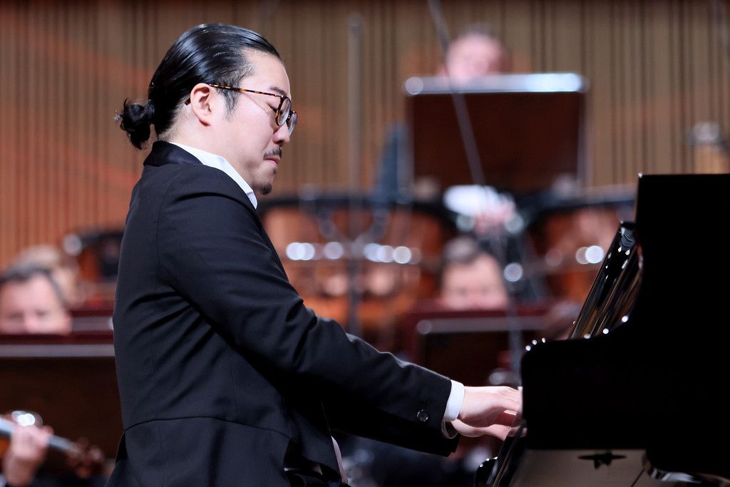 ポーランドのショパンコンクールで16年ぶり日本人入賞 反田恭平さん2位 小林愛実さん４位 文春オンライン