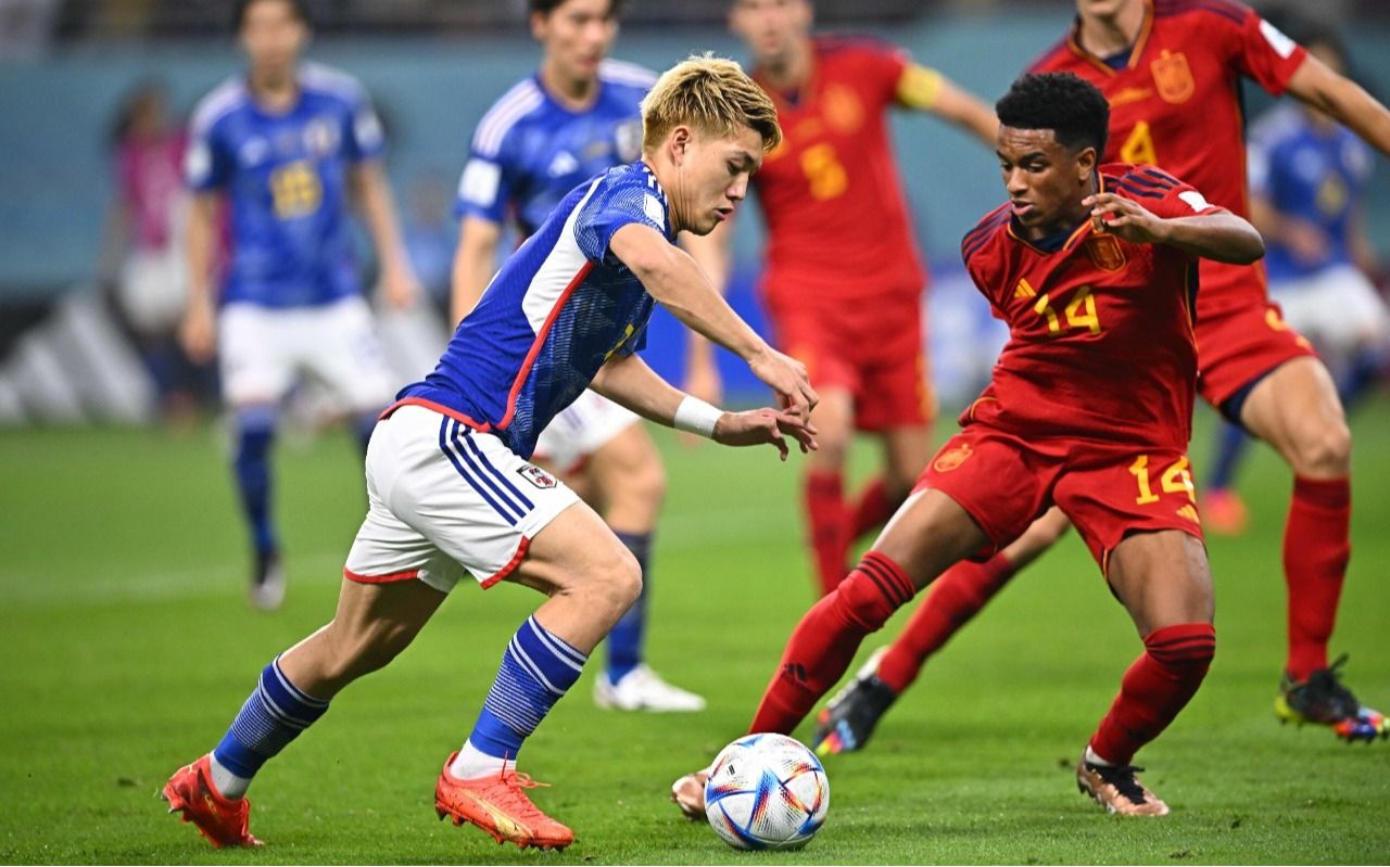 《W杯開幕》「なんでこんなに点が入らないの?」「なんで横パスばかりするの?」サッカー観戦が“面白くない”と感じる人も...日本人が知らない“サッカーの秘密”