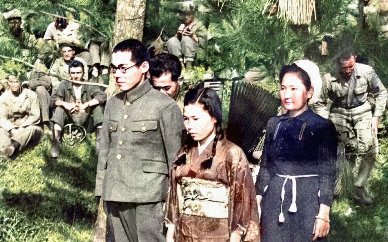 (3ページ目)戦時下の沖縄では「捕虜日本兵」と「従軍看護師」の結婚式が…カラー化した写真で振り返る第二次世界大戦の