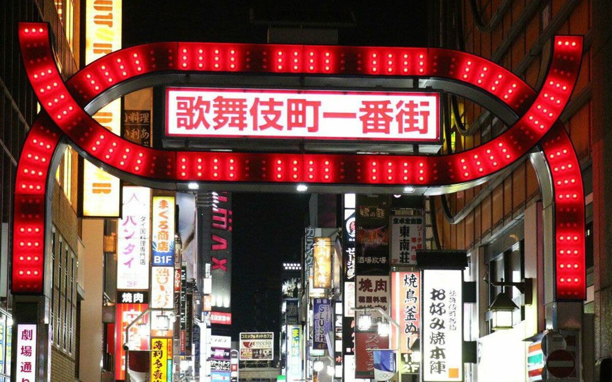都心で勃発した年最大の暴力事件 歌舞伎町スカウト狩り の裏にある最新版 ヤクザの対立構図 文春オンライン