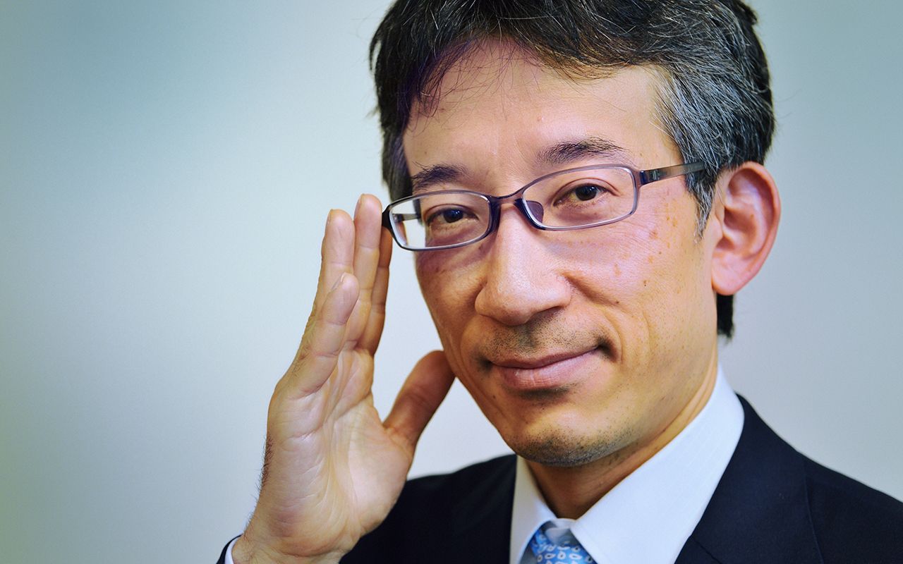 2ページ目 佐藤康光九段に聞く 将棋指しとメガネの深い関係 観る将棋 読む将棋 文春オンライン